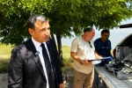 Van Gölü sahilindeki kirlilik ihbarları üzerine numune alındı 