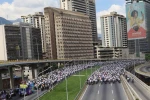 Venezuela’da ABD yaptırımlarının kaldırılması için başlatılan yürüyüş başkentte sona erdi 