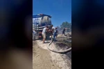 Vidanjördeki kanalizasyon suyuyla alevlerin önünü kestiler