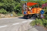 Yalova’da köy yollarında çizgi ve boyama çalışmaları sürüyor