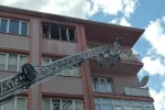 Yangında sürünerek kaçmaya çalışan kadının durumu ağır