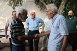 Yaşlı adamlardan örnek davranış