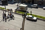 Yaya geçidinde otomobilin çarptığı yaşlı adam yaralandı