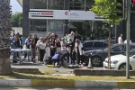 Yaya yolunu kullanan 3 tekerli motosiklet ile otomobil çarptıştı: 1 yaralı 