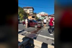 Yayalara yol veren kamyona otomobil çarptı: 2 yaralı 