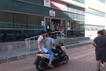 YKS’ye saniyeler kala yetişti: Güvenlik görevlisi motosikletiyle sınava ulaştırdı