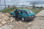 Yol yapalım derken mahalleliyi ‘hapsettiler’ 