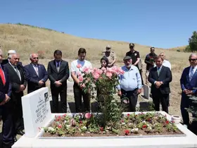 15 Temmuz şehidi Gündüz kabri başında dualarla anıldı
