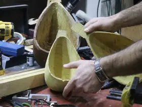 15 yaşında bir tahta parçasıyla başladığı mesleğinde 34 yıldır notalara şekil veriyor
