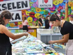 16. Antalya Kitap Fuarı kapılarını açtı
