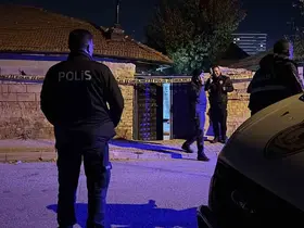 16 yaşındaki çocuk, babasını annesini darp ettiği için öldürmüş
