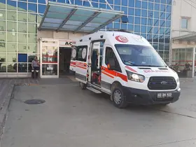 19 öğrenci zehirlenme şüphesiyle hastaneye kaldırıldı