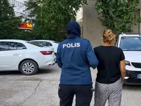 19 yıl 8 ay hapis cezasıyla aranan firari hükümlü gizli bölmede yakalandı
