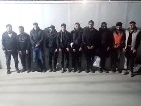 20 kaçak göçmen sınırda yakalandı