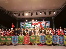 29. Uluslararası Hazar Şiir Akşamları: Gösteriler ayakta alkışlandı
