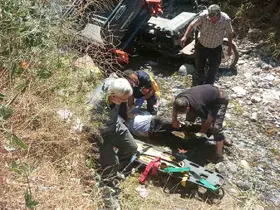 3 tekerlekli motor dere yatağına devrildi: Dede öldü, 2 torunu yaralandı
