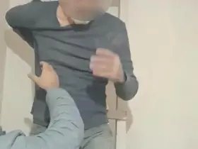 3 yıl hapisle aranan şahıs saklandığı çatıda yakalandı
