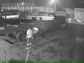 45 günlük evli çiftin yaralandığı kaza kamerada
