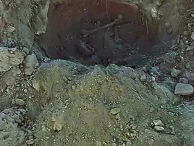 5 toprak küpün içerisinde insana ait kemik parçaları bulundu
