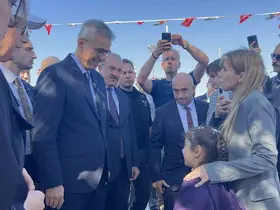 7 yaşındaki Yağmur hem baba hem de dayısına sigarayı bıraktırdı
