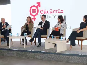 ’9. Gücümüz Eşitliğimiz’ zirvesi Bursa’da gerçekleştirildi

