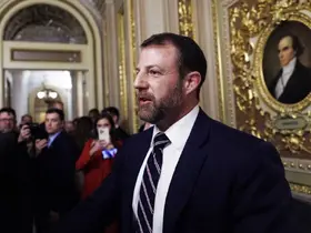 ABD Senatosu’ndan Trump’ın İç Güvenlik Bakanı adayı Mullin’e onay
