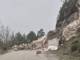 Acıpayam - Dalaman yolu ulaşıma kapandı
