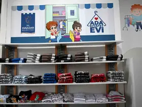 Ada Kıyafet Evi 272 çocuğun yüzünü güldürdü
