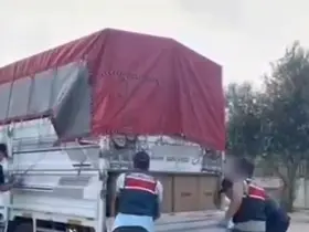 Adana’da 2 milyon 400 bin adet kaçak makaron ele geçirildi
