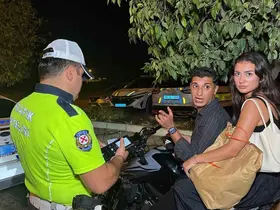 Adana’da alkollü araç kullananlar polisten kaçamadı

