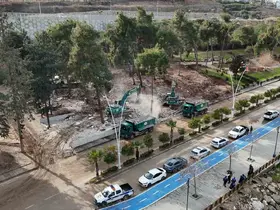 Adana’da kaçak işletmeler yıkılıyor
