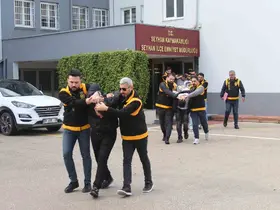 Adana’da şantaj ve tehdit şebekesi polisin operasyonuyla çökertildi
