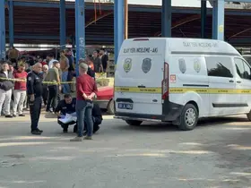 Adana’da semt pazarını kana buladılar: 2 ölü, 5 yaralı
