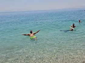 Adilcevaz’da plajlar Ege’yi aratmıyor
