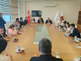 Adıyaman Adliyesi’nde down sendromlu çocuklardan "sevgi davası"
