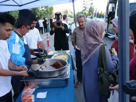 Adıyaman’da öğrencilere çiğ köfteli karşılama
