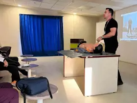 ADÜ Hastanesi personeline Temel Yaşam Desteği eğitimi verildi
