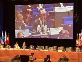AGİT’te Türkiye rüzgarı: MHP’li Aydın’dan gençleri dijital tehditlerden koruyacak tarihi tasarı
