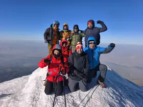 Ağrı Dağı zirvesi, dağcıları ağırlamaya devam ediyor
