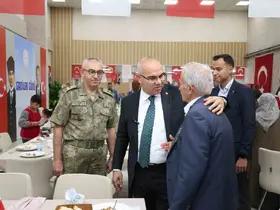 Ağrı’da gaziler onuruna yemek programı
