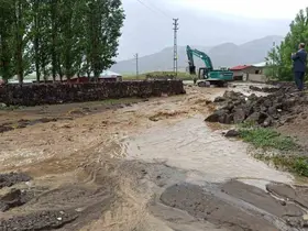 Ağrı’da sağanak sonrası taşkınlara müdahale edildi

