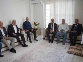 AK Parti’li Yaman, ’Türkiye Yüzyılı Buluşmaları’ kapsamında Kahta’da temaslarda bulundu
