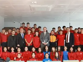 Akçaabat Belediye Başkanı Ekim, İbrahim Erdemoğlu Spor Lisesi öğrencileriyle buluştu
