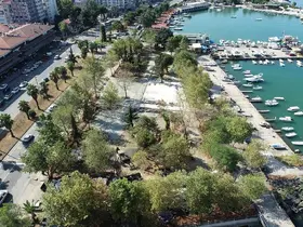 Akçaabat Sahil Parkı’nda ikinci etap çalışmaları devam ediyor
