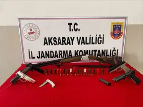 Aksaray’da jandarmadan kaçak silah operasyonu
