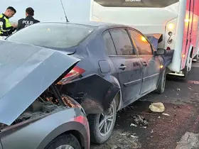 Aksaray’da kum fırtınası zincirleme kazaya neden oldu: 16 yaralı
