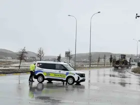 Aksaray’da Ortaköy yolu yoğun kar yağışı nedeniyle ulaşıma kapatıldı
