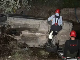 Aksaray’da sulama kanalına düşen araç ekipleri alarma geçirdi
