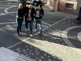 Akşehir'de uyuşturucu tacirlerine operasyon: 1 tutuklama