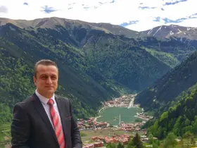 Akyüz: "Turizmi hedef alan ırkçı paylaşımlara karşı yasal düzenleme şart"
